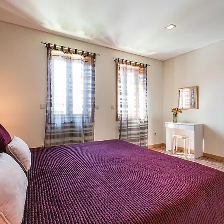 Sunrise House Apartmán